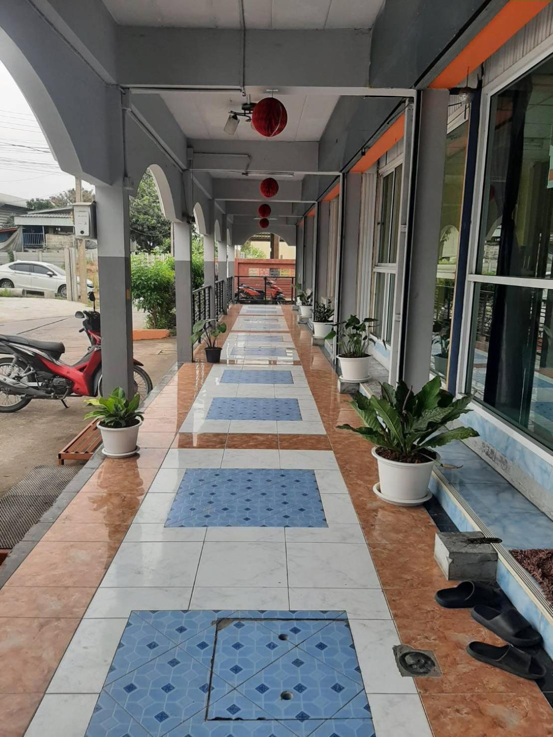 Апартаменты Psm At Rangsit Ban Bang Khan  Экстерьер фото
